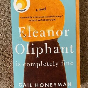 Eleanor Oliphant is Completely Fine book by Gail Honeyman
